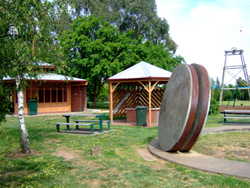 Entrance to De Soza Park Buninyong